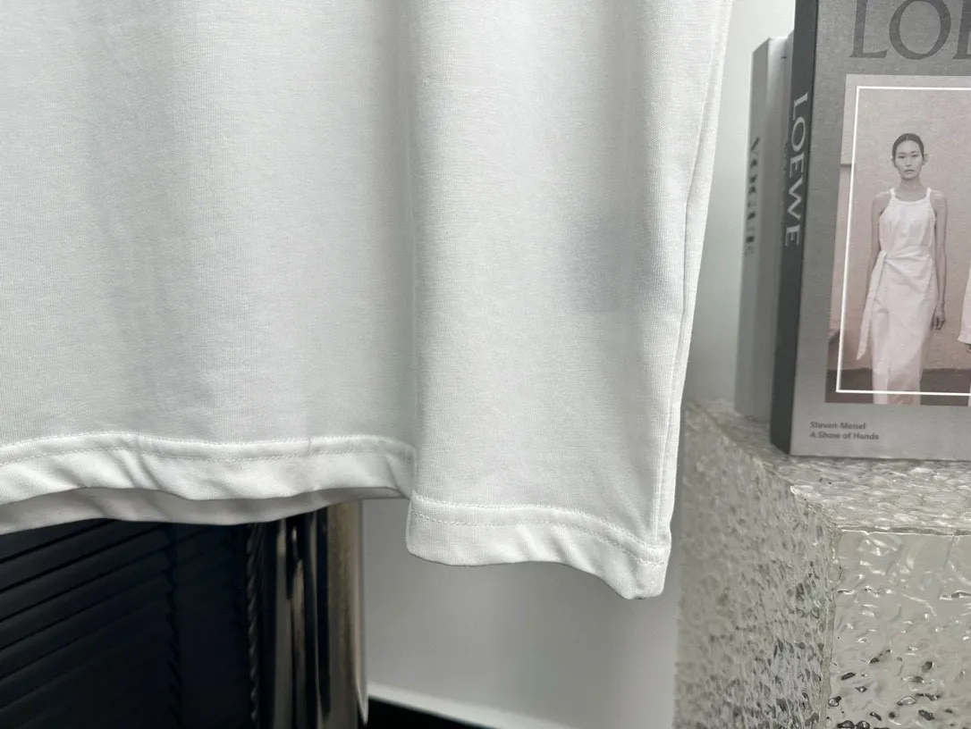 【YSL】 25ss t ， ， ， ， Versatile。 ，280 ， 。 ， Same Style ， 。 ：Black White Size：S-XXL